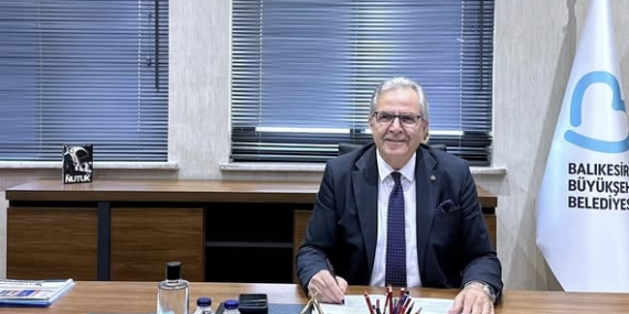 Bandırma Belediye Başkanı Dursun Mirza, Balıkesir’de Meclis Toplantısı Öncesi Grup Toplantısına Katıldı