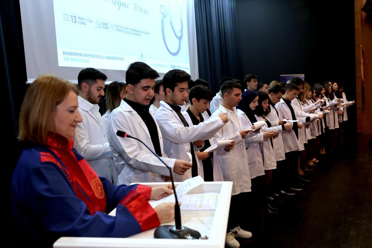 Beyaz Önlük Giyme Töreni