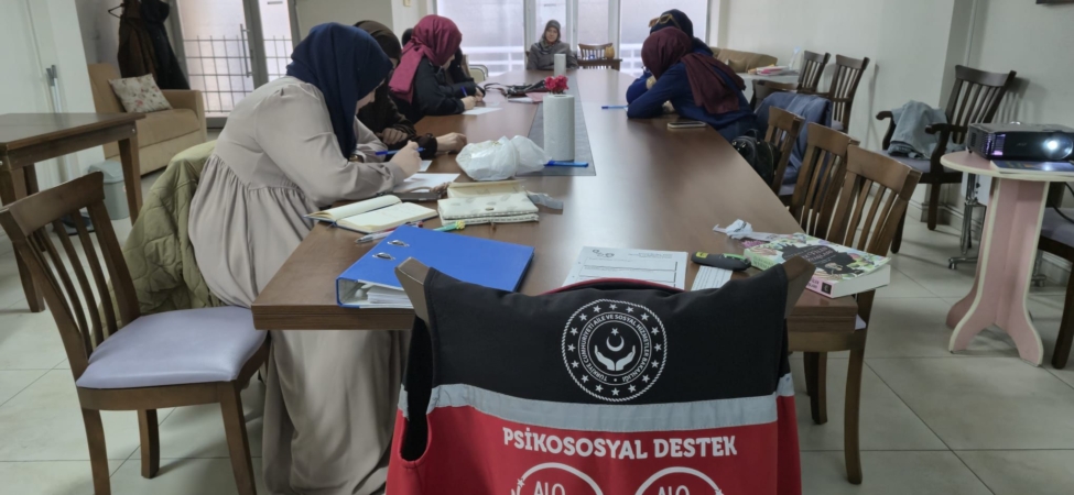 aile-egitim-programinda-dijital-farkindalik-vurgusu-83011-0OBL5Q