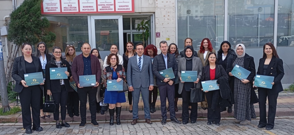 bandirmada-etwinning-projeleriyle-egitime-yeni-bir-soluk-geldi-82942-A0hTax