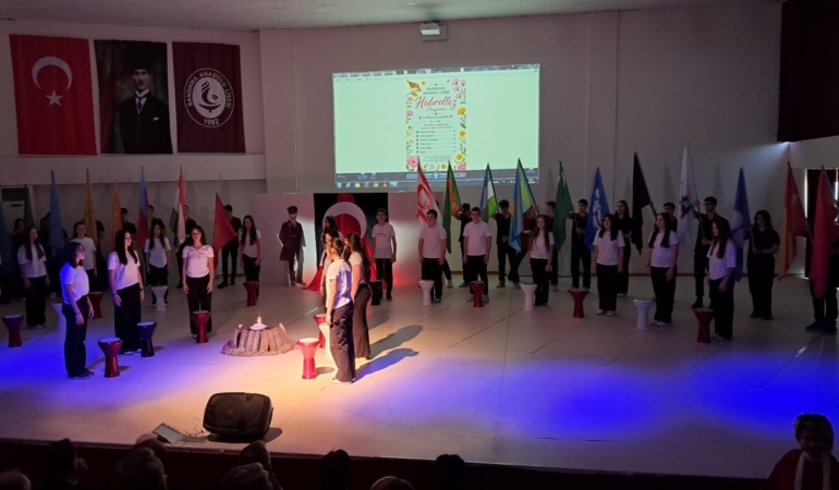 Bandırma Anadolu Lisesi'nde Hıdırellez Coşkusu
