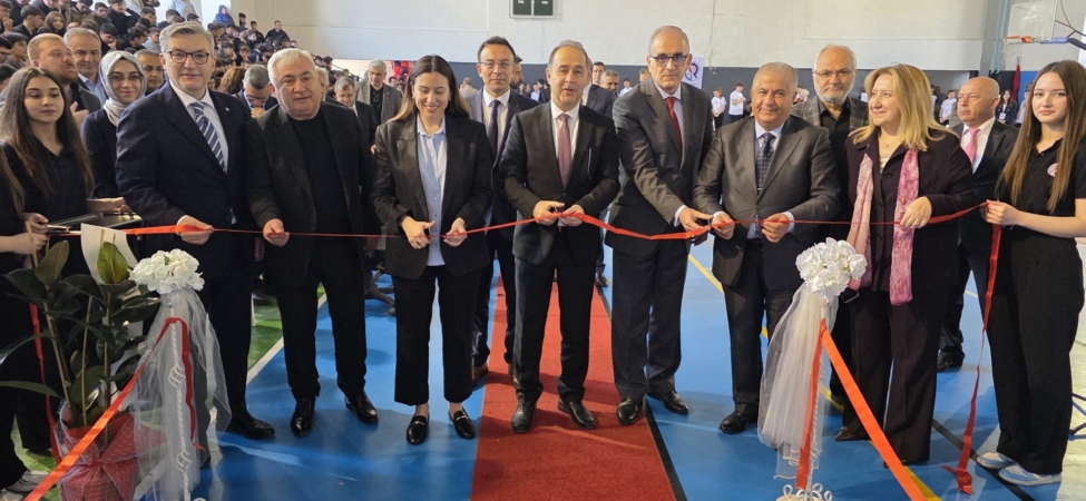 TÜBİTAK 4006 Bilim Fuarı Bandırma'da Açıldı