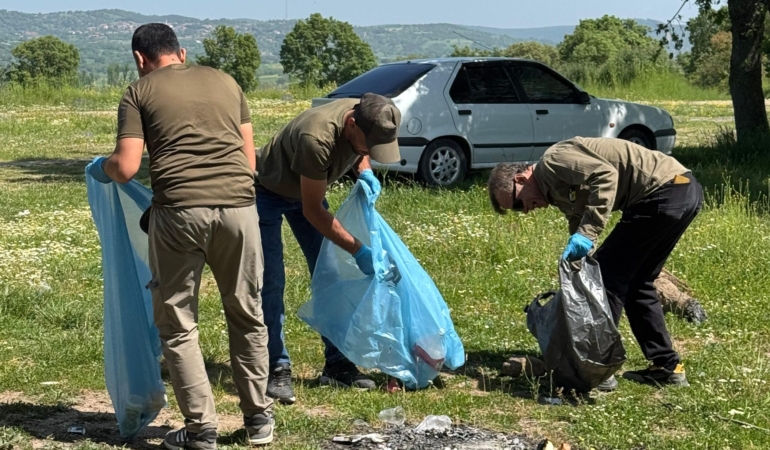 Yeşil Gönen'den Karaçepiş Göleti'nde Kapsamlı Çevre Temizliği Etkinliği