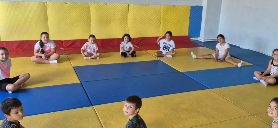 Bandırma’da çocukların yaz tatili sporla şenleniyor