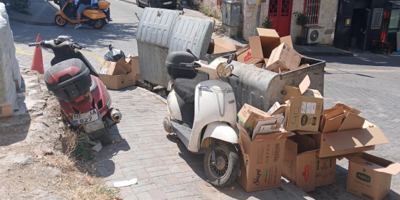 Çöp Yanına Terk Edilen Motosikletler: Akıbetleri Ne Olacak?